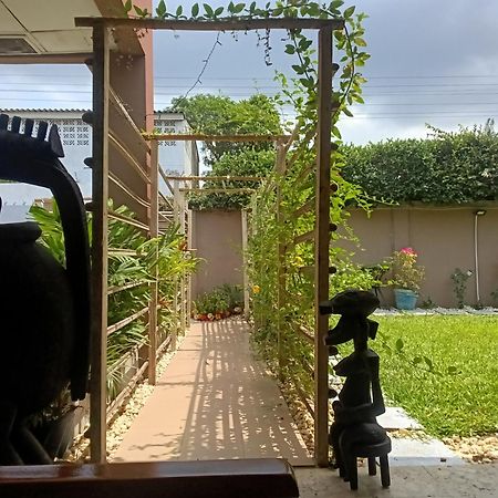 Maison Katia Abidjan Luaran gambar
